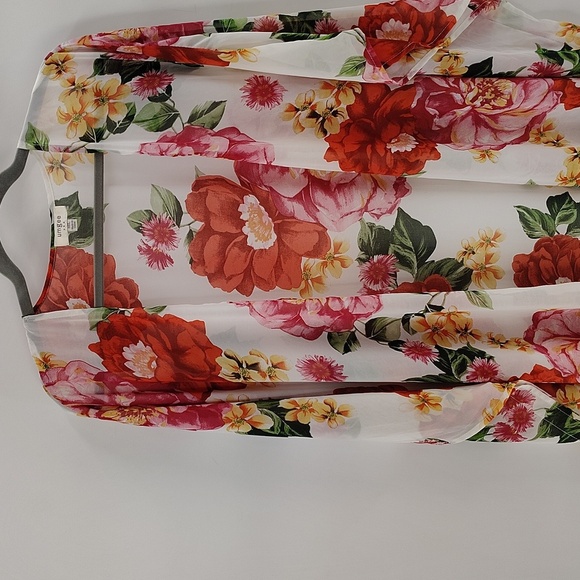 Umgee Floral Sheer Duster Size Medium Large Pink Red Raw Hem - Picture 2 of 8